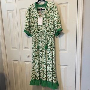 Chic Green and White Midi Dress